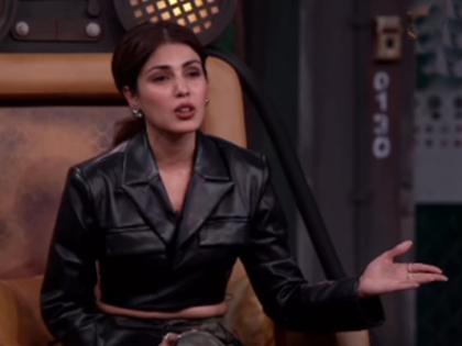 'MTV Roadies': Rhea Chakraborty engages in new skit, mixes dance and drama | 'MTV Roadies': Rhea Chakraborty engages in new skit, mixes dance and drama 'MTV Roadies': Rhea Chakraborty engages in new skit, mixes dance and drama | 'MTV Roadies': Rhea Chakraborty engages in new skit, mixes dance and drama