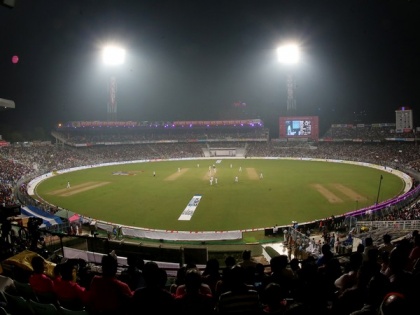 Ind vs WI: No crowd in 1st T20I, CAB requests BCCI to allow spectators for last two T20Is | Ind vs WI: No crowd in 1st T20I, CAB requests BCCI to allow spectators for last two T20Is