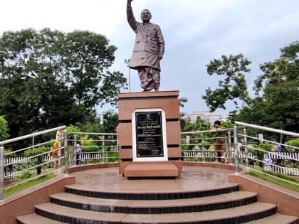 Bihar govt rolls back decision to change name of Atal Bihari Vajpayee Park | Bihar govt rolls back decision to change name of Atal Bihari Vajpayee Park Bihar govt rolls back decision to change name of Atal Bihari Vajpayee Park | Bihar govt rolls back decision to change name of Atal Bihari Vajpayee Park
