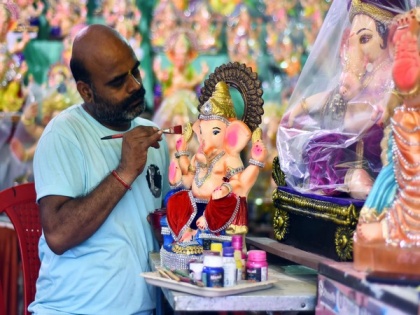 Ganesh Chaturthi: Artists in Bhubaneswar making idols hopeful of better response from buyers | Ganesh Chaturthi: Artists in Bhubaneswar making idols hopeful of better response from buyers