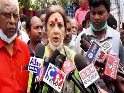 Caution, vigilance needed but PM himself should set example : Brinda Karat on rising Omicron cases | Caution, vigilance needed but PM himself should set example : Brinda Karat on rising Omicron cases