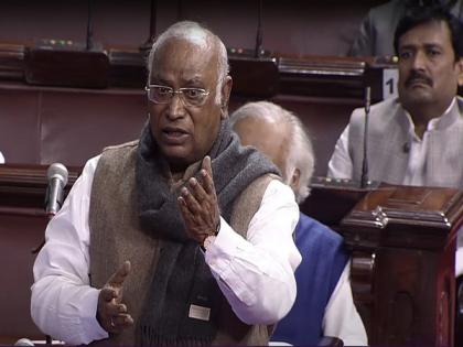 Kharge slams Centre, says Election Laws Bill passed without discussion | Kharge slams Centre, says Election Laws Bill passed without discussion