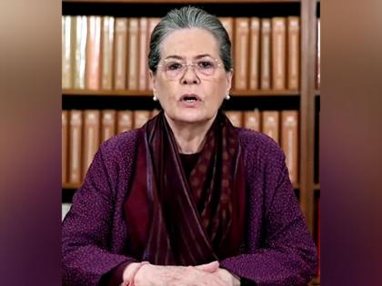 Sonia Gandhi continues consultations with G23, changes only after Congress prez poll | Sonia Gandhi continues consultations with G23, changes only after Congress prez poll