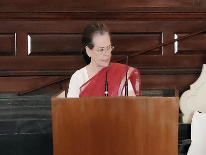 Sonia Gandhi condoles demise of K Sankaranarayanan, says 'loss to entire nation' | Sonia Gandhi condoles demise of K Sankaranarayanan, says 'loss to entire nation'