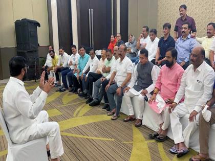 Maharashtra political crisis: Rebel MLAs of Shinde camp to hold meet today, expected to take important decision | Maharashtra political crisis: Rebel MLAs of Shinde camp to hold meet today, expected to take important decision