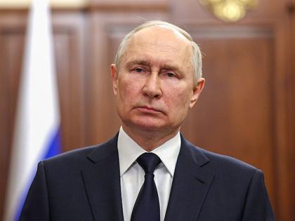 Putin spotted with ‘scar on his throat’ after being ‘resuscitated’: Report | Putin spotted with ‘scar on his throat’ after being ‘resuscitated’: Report Putin spotted with ‘scar on his throat’ after being ‘resuscitated’: Report | Putin spotted with ‘scar on his throat’ after being ‘resuscitated’: Report