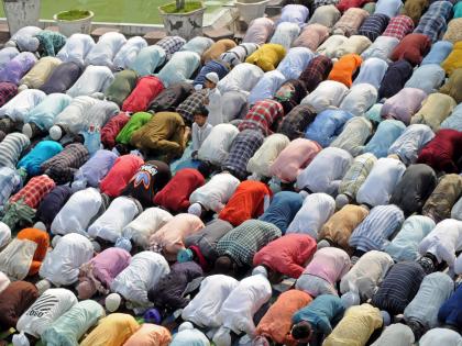 Bareilly cleric asks people to pray for Palestinians in Gaza | Bareilly cleric asks people to pray for Palestinians in Gaza Bareilly cleric asks people to pray for Palestinians in Gaza | Bareilly cleric asks people to pray for Palestinians in Gaza