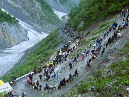 Amarnath Yatra temporarily suspended due to bad weather | Amarnath Yatra temporarily suspended due to bad weather
