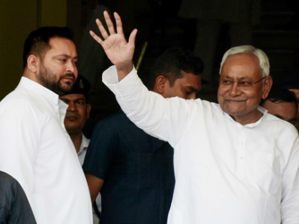 Tension deepens between Nitish, Tejashwi amid new govt rumours | Tension deepens between Nitish, Tejashwi amid new govt rumours