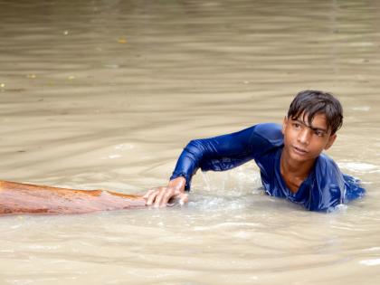 Delhi: Over 10 students trapped in floodwater rescued | Delhi: Over 10 students trapped in floodwater rescued Delhi: Over 10 students trapped in floodwater rescued | Delhi: Over 10 students trapped in floodwater rescued