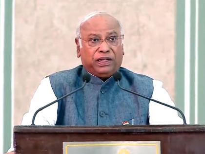 Kharge to hold meeting with TN, Karnataka leaders to discuss 2024 LS poll preparedness | Kharge to hold meeting with TN, Karnataka leaders to discuss 2024 LS poll preparedness Kharge to hold meeting with TN, Karnataka leaders to discuss 2024 LS poll preparedness | Kharge to hold meeting with TN, Karnataka leaders to discuss 2024 LS poll preparedness