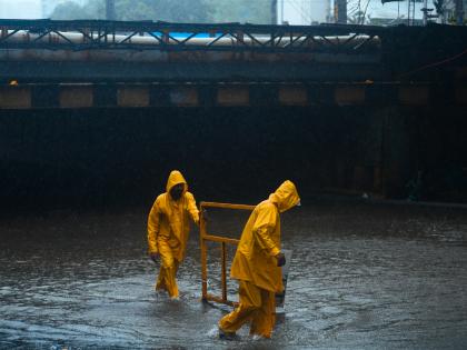 Red alert as rains clobber Mumbai; schools, colleges shut today; two dead | Red alert as rains clobber Mumbai; schools, colleges shut today; two dead