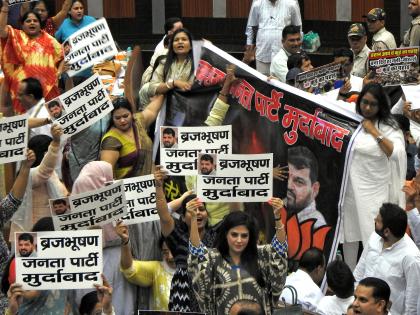 Drama during MCD house meeting at Civic Centre, proceedings adjourned | Drama during MCD house meeting at Civic Centre, proceedings adjourned Drama during MCD house meeting at Civic Centre, proceedings adjourned | Drama during MCD house meeting at Civic Centre, proceedings adjourned