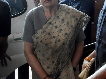 Sonia Gandhi leads from front amid Smriti Irani’s verbal attacks | Sonia Gandhi leads from front amid Smriti Irani’s verbal attacks Sonia Gandhi leads from front amid Smriti Irani’s verbal attacks | Sonia Gandhi leads from front amid Smriti Irani’s verbal attacks