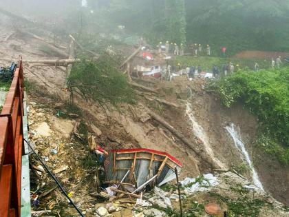 Global warming lifts capacity of air to hold water, behind rain fury and floods | Global warming lifts capacity of air to hold water, behind rain fury and floods Global warming lifts capacity of air to hold water, behind rain fury and floods | Global warming lifts capacity of air to hold water, behind rain fury and floods