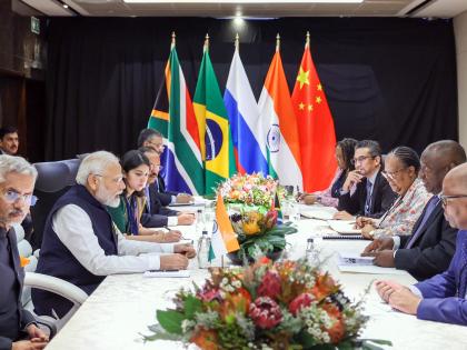 PM Modi holds bilateral discussions with South African president Cyril Ramaphosa | PM Modi holds bilateral discussions with South African president Cyril Ramaphosa