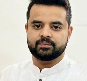 Sex scandal: BJP-JD(S) distance themselves from Deve Gowda’s grandson, NDA's Hassan candidate Prajwal Revanna | Sex scandal: BJP-JD(S) distance themselves from Deve Gowda’s grandson, NDA's Hassan candidate Prajwal Revanna
