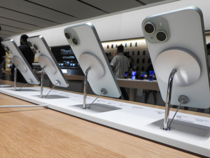 Apple clocks 63 pc growth in India exports at $7.5 billion in April-July: Data | Apple clocks 63 pc growth in India exports at $7.5 billion in April-July: Data