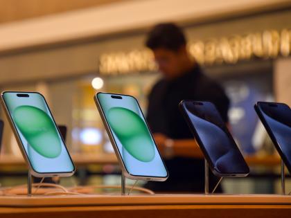 Mobile phone exports from India cross Rs 45,000 cr in April-Aug period, Apple leads | Mobile phone exports from India cross Rs 45,000 cr in April-Aug period, Apple leads