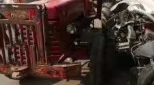 Tractor-truck collision in Delhi kills 1, injures 4 | Tractor-truck collision in Delhi kills 1, injures 4 Tractor-truck collision in Delhi kills 1, injures 4 | Tractor-truck collision in Delhi kills 1, injures 4