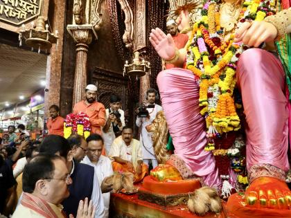 BJP president Nadda prays at Lalbaugcha Raja in Mumbai | BJP president Nadda prays at Lalbaugcha Raja in Mumbai BJP president Nadda prays at Lalbaugcha Raja in Mumbai | BJP president Nadda prays at Lalbaugcha Raja in Mumbai