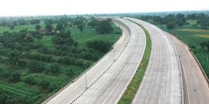 Gadkari throws open new Maha-T'gana highway among Rs 3,695cr projects | Gadkari throws open new Maha-T'gana highway among Rs 3,695cr projects