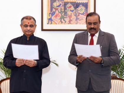 Former chairman of Gujarat Public Service Commission takes oath as UPSC member | Former chairman of Gujarat Public Service Commission takes oath as UPSC member Former chairman of Gujarat Public Service Commission takes oath as UPSC member | Former chairman of Gujarat Public Service Commission takes oath as UPSC member
