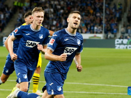 Ten-men Dortmund overpowers Hoffenheim in Bundesliga | Ten-men Dortmund overpowers Hoffenheim in Bundesliga