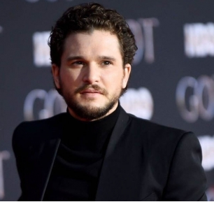 Kit Harington feels pressure to prove he's more than just a pretty face | Kit Harington feels pressure to prove he's more than just a pretty face
