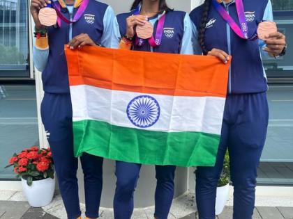 Asian Games: India win bronze medal in men's & women's 3000m relay team speed skating events | Asian Games: India win bronze medal in men's & women's 3000m relay team speed skating events Asian Games: India win bronze medal in men's & women's 3000m relay team speed skating events | Asian Games: India win bronze medal in men's & women's 3000m relay team speed skating events