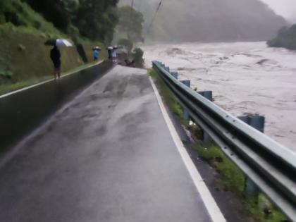 After flash flood damages, Sevoke-Sikkim road to reopen on Thursday | After flash flood damages, Sevoke-Sikkim road to reopen on Thursday After flash flood damages, Sevoke-Sikkim road to reopen on Thursday | After flash flood damages, Sevoke-Sikkim road to reopen on Thursday