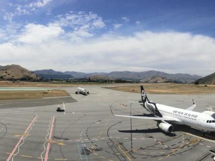 New Zealand airport evacuated due to bomb threat | New Zealand airport evacuated due to bomb threat New Zealand airport evacuated due to bomb threat | New Zealand airport evacuated due to bomb threat