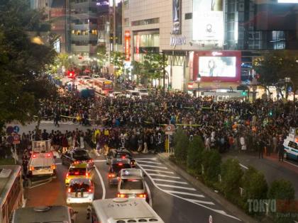 Tokyo's popular Shibuya district asks people to stay away on Halloween | Tokyo's popular Shibuya district asks people to stay away on Halloween Tokyo's popular Shibuya district asks people to stay away on Halloween | Tokyo's popular Shibuya district asks people to stay away on Halloween