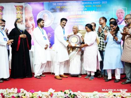 1st Oommen Chandy Award for social work conferred on activist Medha Patkar | 1st Oommen Chandy Award for social work conferred on activist Medha Patkar 1st Oommen Chandy Award for social work conferred on activist Medha Patkar | 1st Oommen Chandy Award for social work conferred on activist Medha Patkar