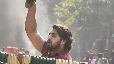Delhi court rejects bail plea of 2020 riots incident accused Shahrukh Pathan | Delhi court rejects bail plea of 2020 riots incident accused Shahrukh Pathan Delhi court rejects bail plea of 2020 riots incident accused Shahrukh Pathan | Delhi court rejects bail plea of 2020 riots incident accused Shahrukh Pathan