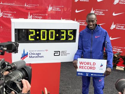 Kenya's Kiptum breaks marathon world record in Chicago | Kenya's Kiptum breaks marathon world record in Chicago Kenya's Kiptum breaks marathon world record in Chicago | Kenya's Kiptum breaks marathon world record in Chicago