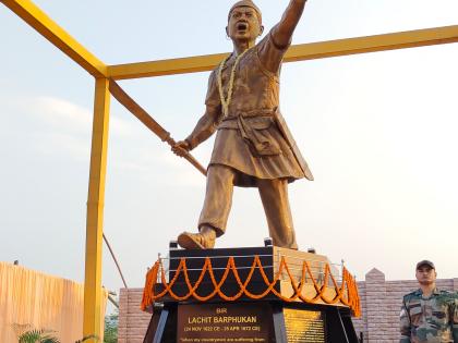 Himanta inaugurates statue of Lachit Barphukan at Narangi Military station | Himanta inaugurates statue of Lachit Barphukan at Narangi Military station Himanta inaugurates statue of Lachit Barphukan at Narangi Military station | Himanta inaugurates statue of Lachit Barphukan at Narangi Military station