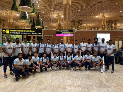 Indian men, women hockey teams receive thunderous welcome after successful Asian Games | Indian men, women hockey teams receive thunderous welcome after successful Asian Games Indian men, women hockey teams receive thunderous welcome after successful Asian Games | Indian men, women hockey teams receive thunderous welcome after successful Asian Games