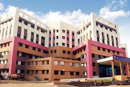 'Poor attendance': 305 Mumbai MBBS students barred from one exam | 'Poor attendance': 305 Mumbai MBBS students barred from one exam 'Poor attendance': 305 Mumbai MBBS students barred from one exam | 'Poor attendance': 305 Mumbai MBBS students barred from one exam