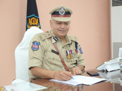 EC appoints Sandeep Shandilya as Hyderabad Police Commissioner | EC appoints Sandeep Shandilya as Hyderabad Police Commissioner