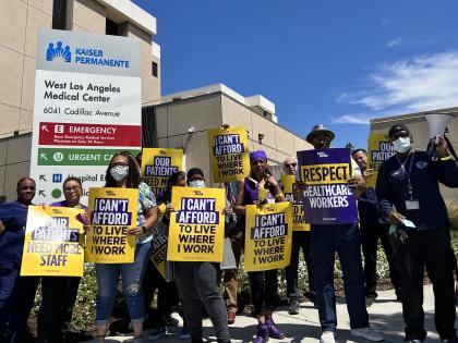 Union workers reach tentative deal after largest healthcare strike in US | Union workers reach tentative deal after largest healthcare strike in US Union workers reach tentative deal after largest healthcare strike in US | Union workers reach tentative deal after largest healthcare strike in US
