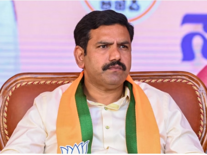 BJP slams Cong govt after K'taka varsity restrains students from taking part in Ganesh Utsav | BJP slams Cong govt after K'taka varsity restrains students from taking part in Ganesh Utsav BJP slams Cong govt after K'taka varsity restrains students from taking part in Ganesh Utsav | BJP slams Cong govt after K'taka varsity restrains students from taking part in Ganesh Utsav