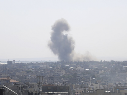 Israel Air Force Attacks a Building in Rafah in Gaza Strip, 7 Killed | Israel Air Force Attacks a Building in Rafah in Gaza Strip, 7 Killed