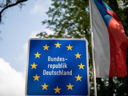 Germany tightens border controls to combat illegal migration | Germany tightens border controls to combat illegal migration Germany tightens border controls to combat illegal migration | Germany tightens border controls to combat illegal migration