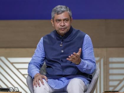 Govt to investigate 'state sponsored attack notifications', Vaishnaw asks Apple to join probe | Govt to investigate 'state sponsored attack notifications', Vaishnaw asks Apple to join probe