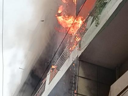 Fire breaks out in house in Delhi, 16 rescued | Fire breaks out in house in Delhi, 16 rescued