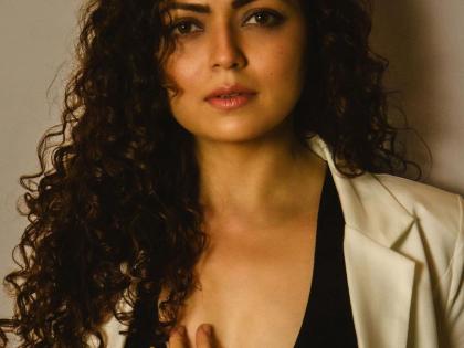 Drashti Dhami's acting approach: Embraces the zone, trusts director's guidance | Drashti Dhami's acting approach: Embraces the zone, trusts director's guidance Drashti Dhami's acting approach: Embraces the zone, trusts director's guidance | Drashti Dhami's acting approach: Embraces the zone, trusts director's guidance
