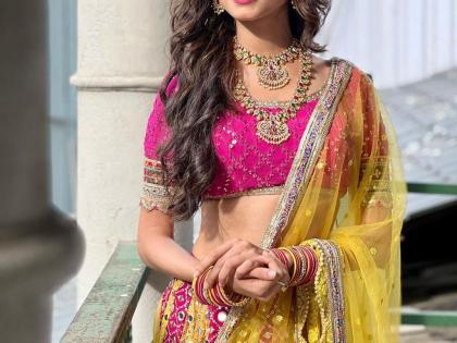 Dussehra: Aneri Vajani to have special Puja at home | Dussehra: Aneri Vajani to have special Puja at home Dussehra: Aneri Vajani to have special Puja at home | Dussehra: Aneri Vajani to have special Puja at home