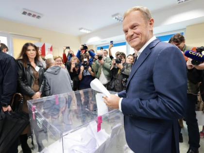 Polish opposition nominates Donald Tusk as PM candidate | Polish opposition nominates Donald Tusk as PM candidate Polish opposition nominates Donald Tusk as PM candidate | Polish opposition nominates Donald Tusk as PM candidate