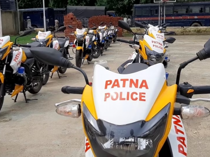 Patna police lathicharges unsuccessful teacher aspirants. | Patna police lathicharges unsuccessful teacher aspirants. Patna police lathicharges unsuccessful teacher aspirants. | Patna police lathicharges unsuccessful teacher aspirants.